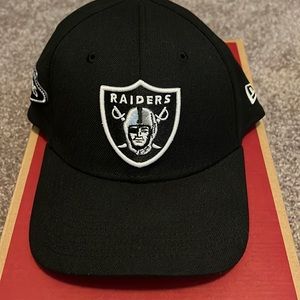 Slightly used, good condition Las Vegas Raiders hat.